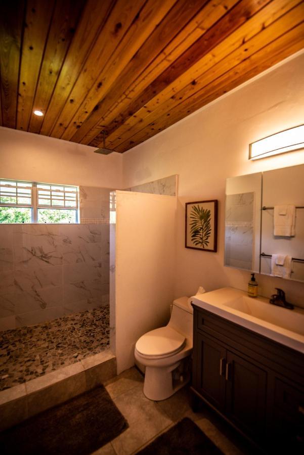 Fantastic Penthouse At Sunset Serenade Suites Cruz Bay Bagian luar foto